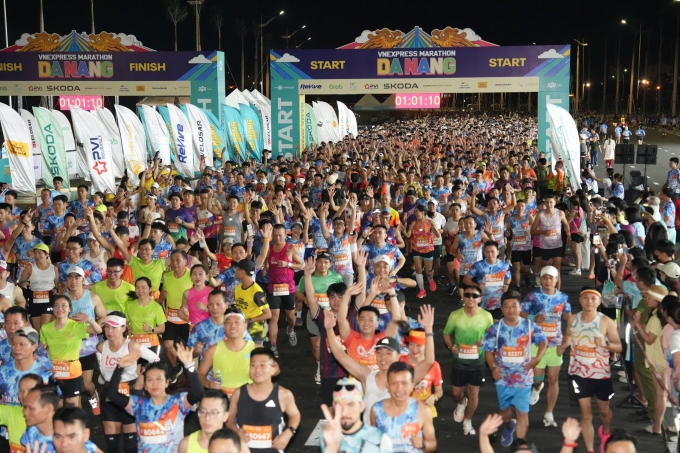 H&agrave;ng ngh&igrave;n VĐV tham gia VnExpress Marathon Đ&agrave; Nẵng. Ảnh: VnExpress Marathon