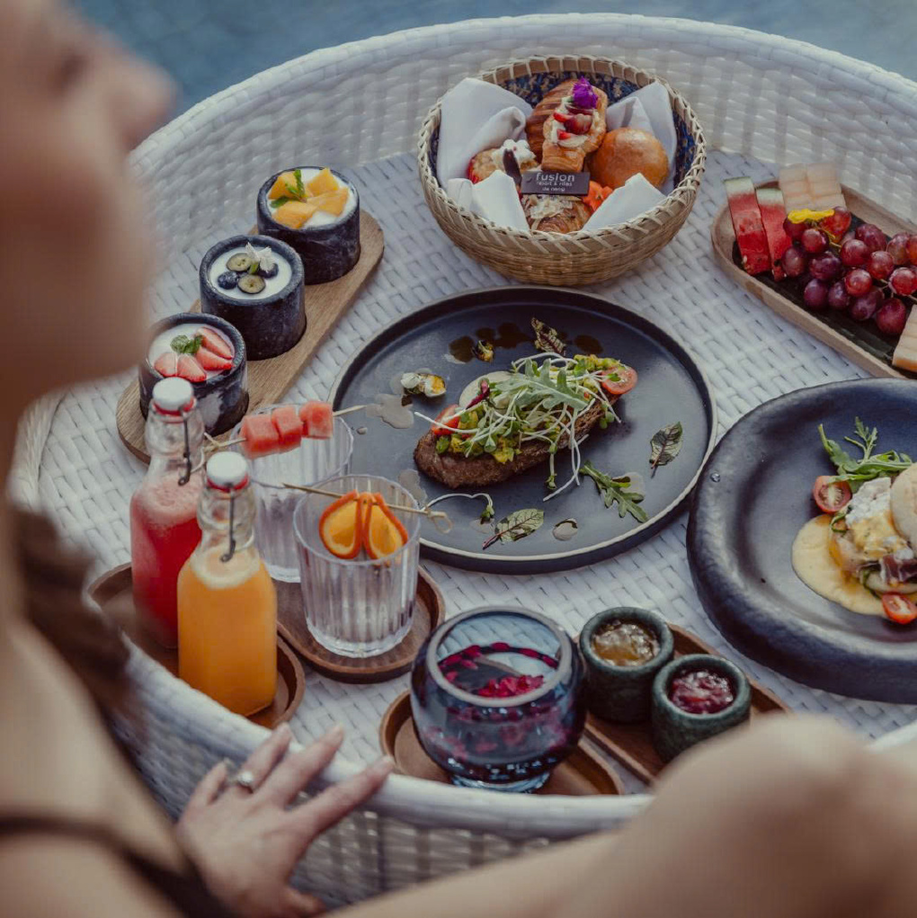 Dịch vụ ăn s&aacute;ng mọi l&uacute;c, mọi nơi &aacute;p dụng cho kh&aacute;ch h&agrave;ng th&acirc;n thiết Fusionlife tại mọi điểm đến của Fusion. Ảnh: Fusion