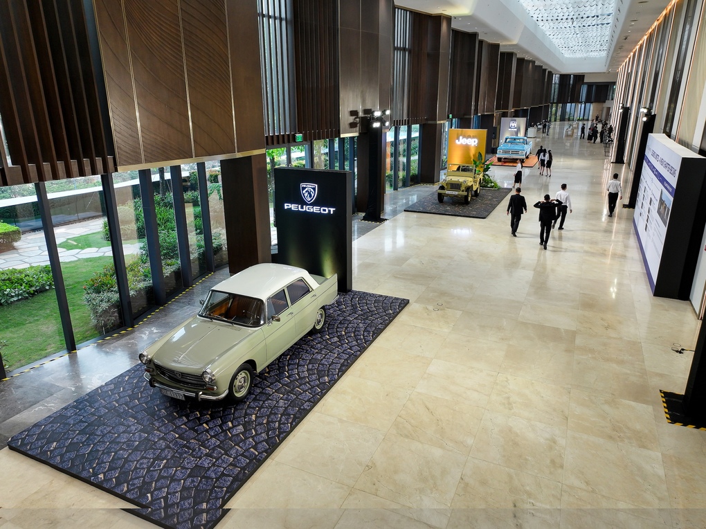 Kh&aacute;ch thu&ecirc; được hỗ trợ nửa ng&agrave;y thi c&ocirc;ng trước ng&agrave;y diễn ra sự kiện. Ảnh: Thiskyhall Sala