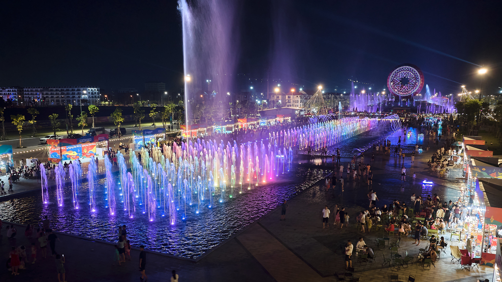 Show nhạc nước tại Sun World Ha Nam. Ảnh: Sun Group