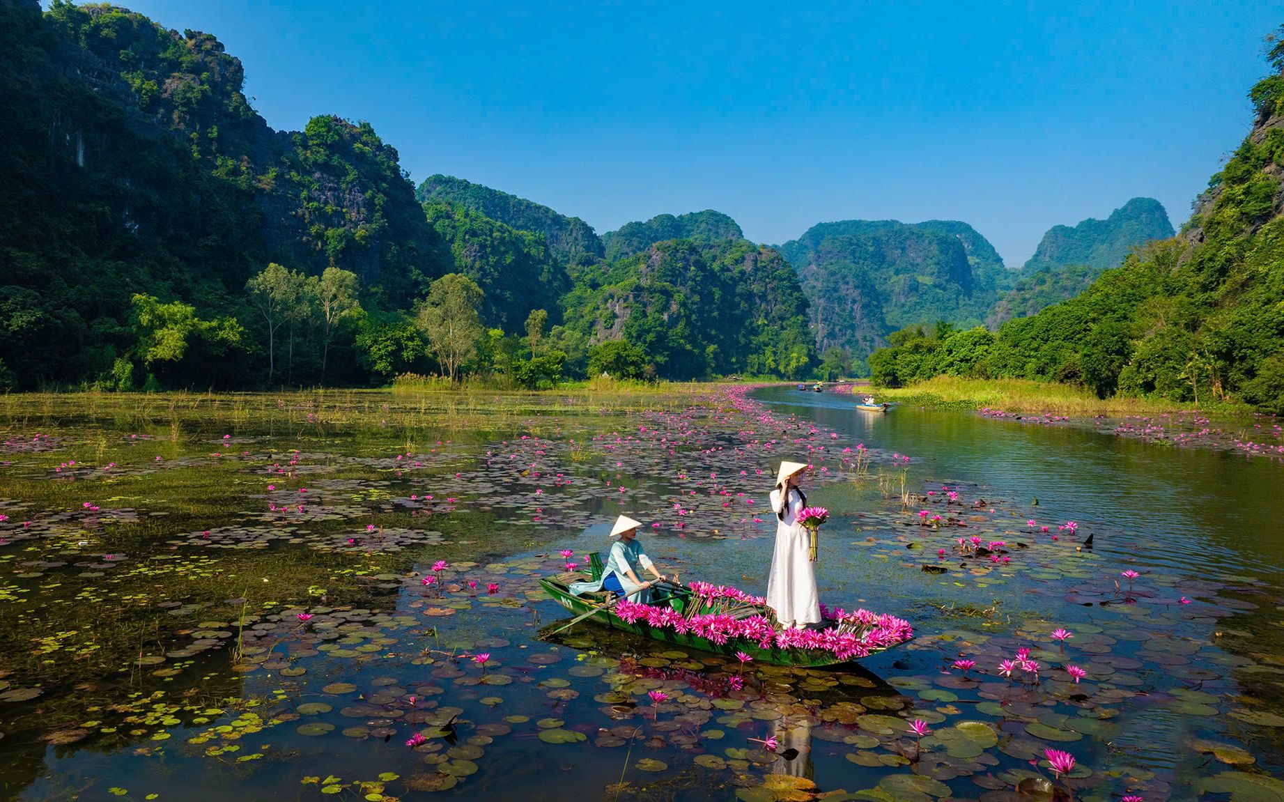 KHÁM PHÁ NINH BÌNH – TRÀNG AN – HANG MÚA 2 NGÀY 1 ĐÊM